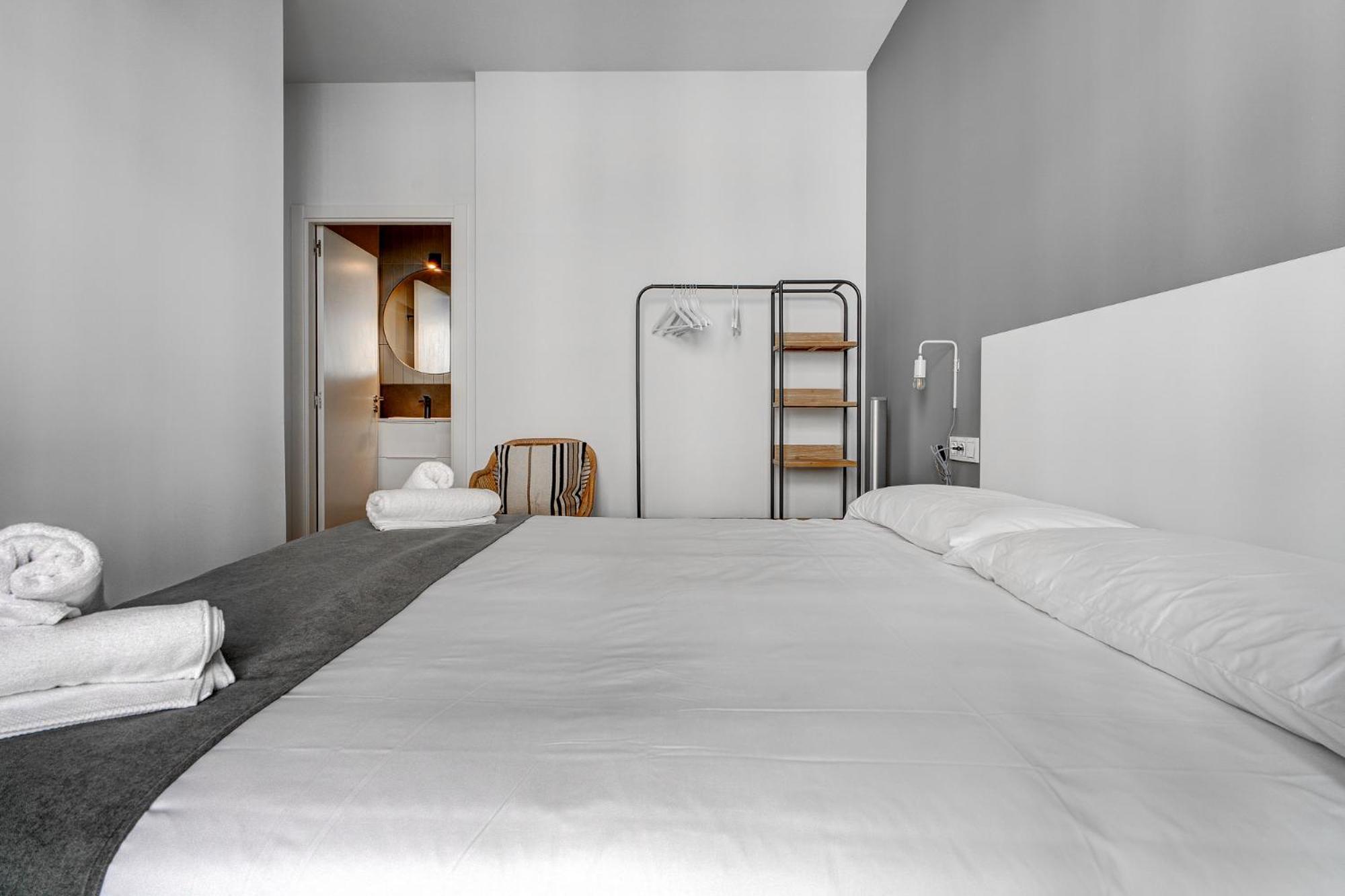 Apartamentos Gran Via By Sanse Holidays Сан Себастиан Екстериор снимка