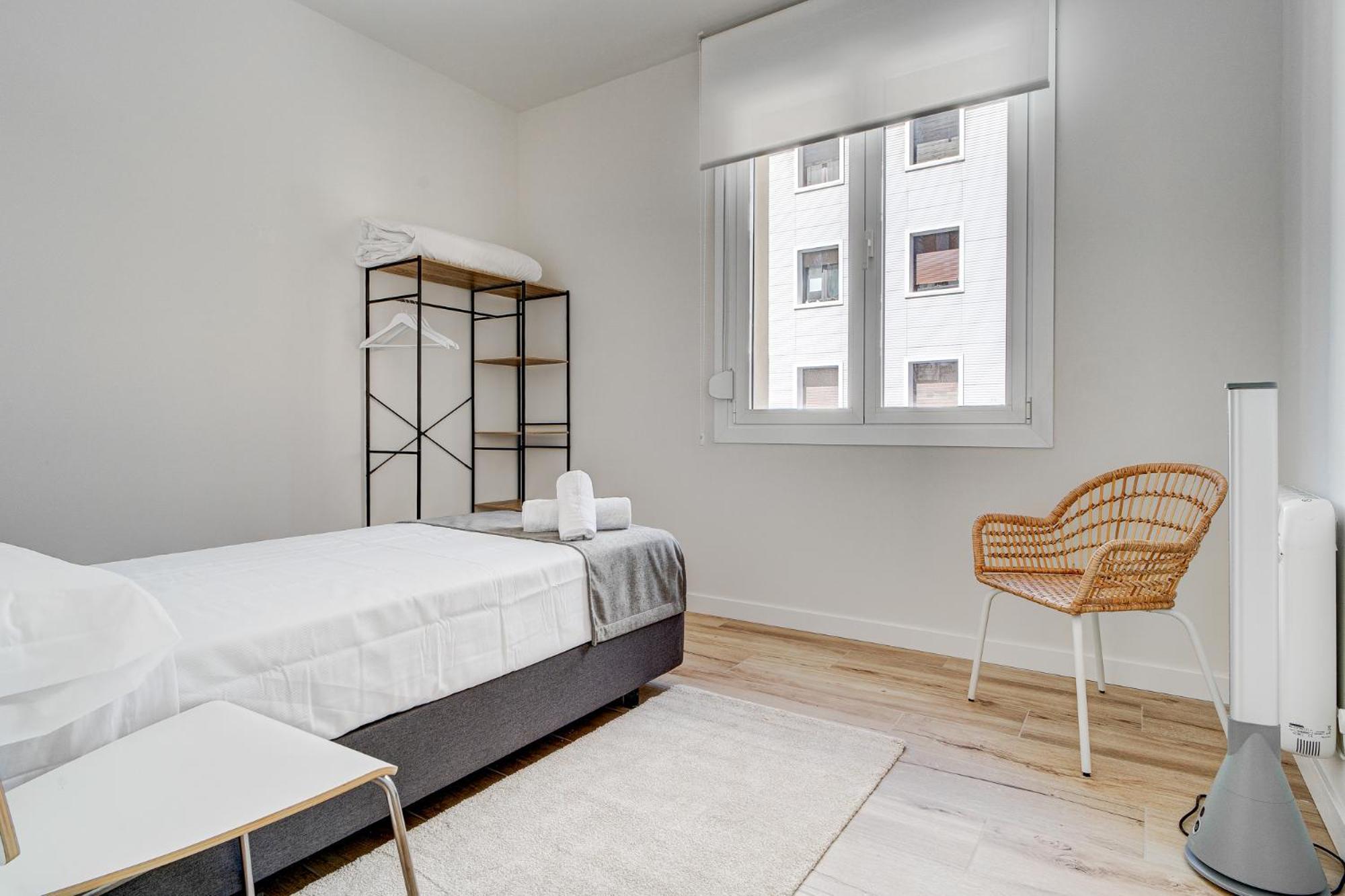 Apartamentos Gran Via By Sanse Holidays Сан Себастиан Екстериор снимка