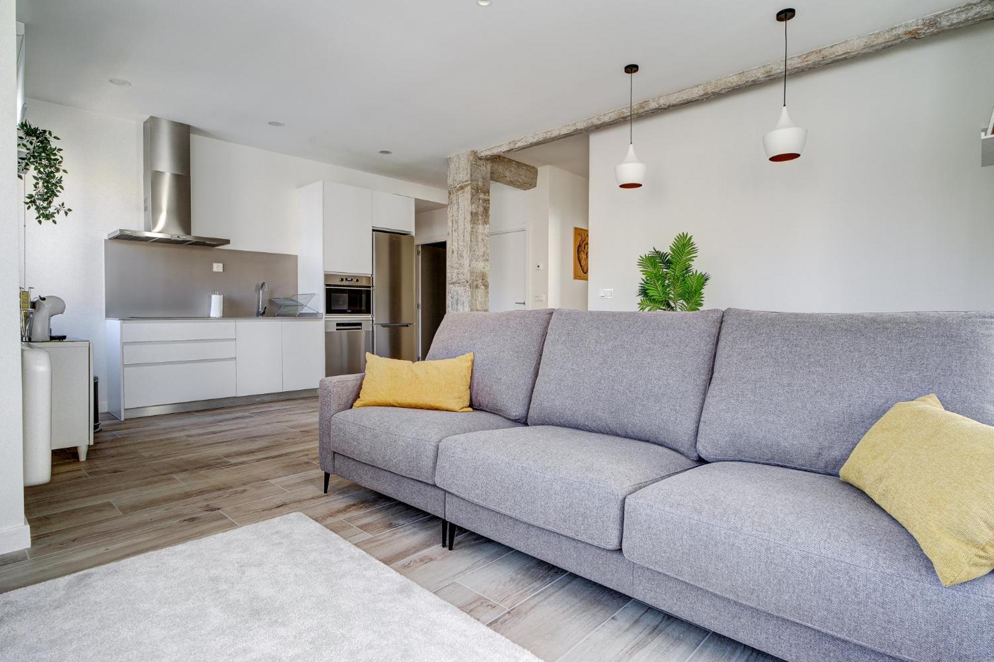 Apartamentos Gran Via By Sanse Holidays Сан Себастиан Екстериор снимка
