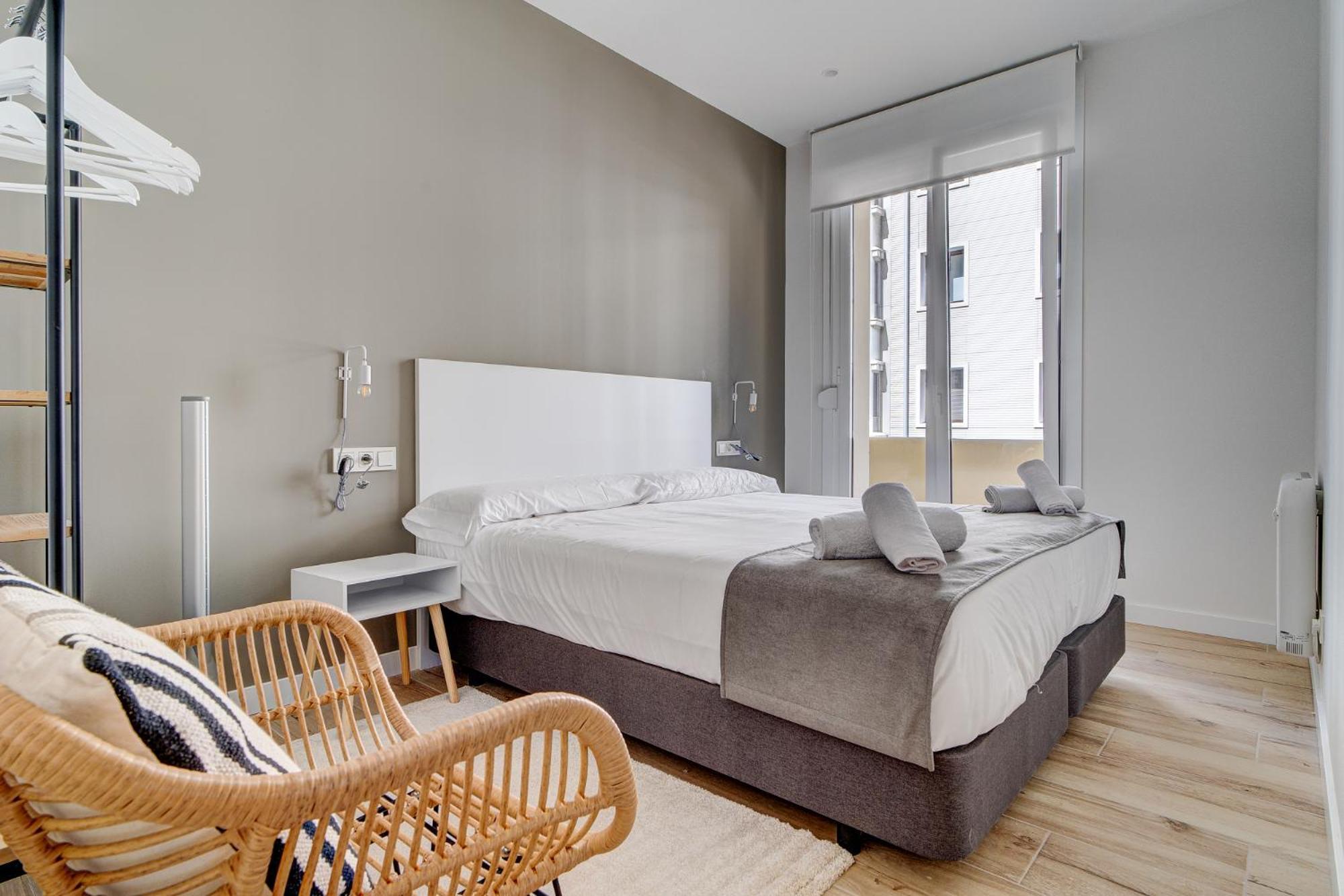 Apartamentos Gran Via By Sanse Holidays Сан Себастиан Екстериор снимка