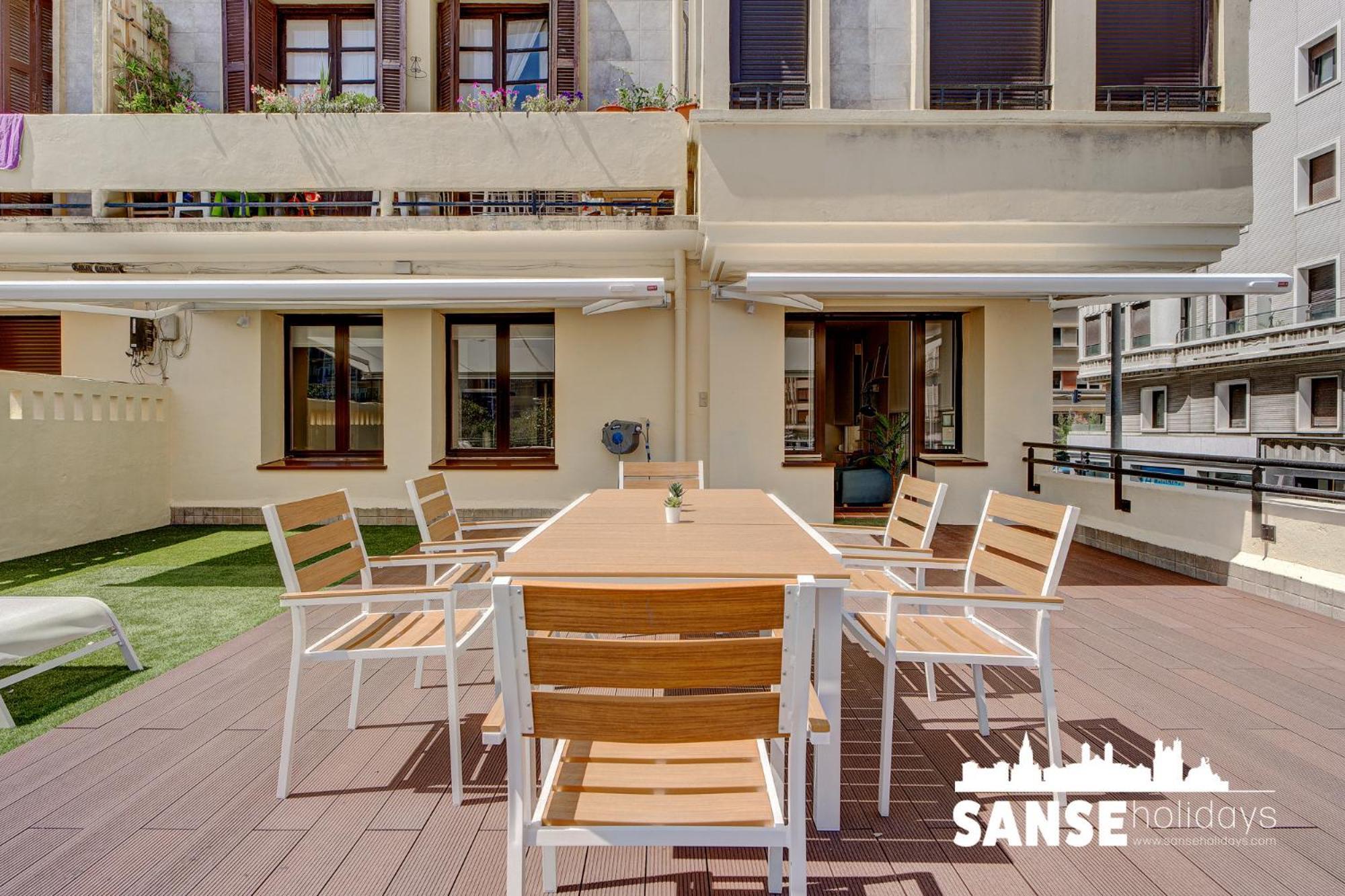 Apartamentos Gran Via By Sanse Holidays Сан Себастиан Екстериор снимка