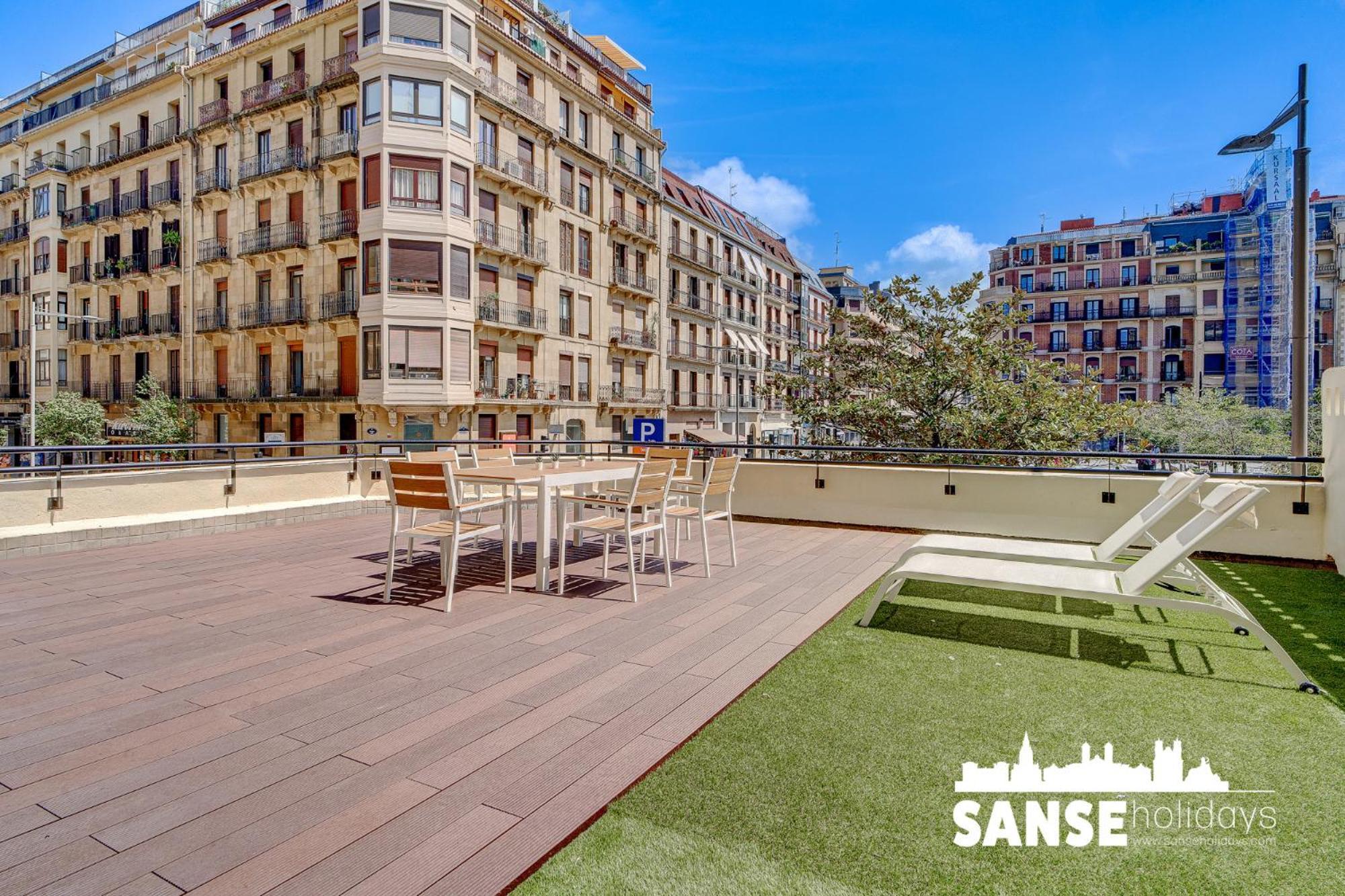 Apartamentos Gran Via By Sanse Holidays Сан Себастиан Екстериор снимка
